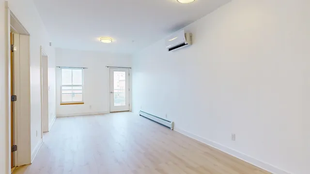 $405,000 | 193 St Paul Street, Unit 204, Burlington, VT 05401