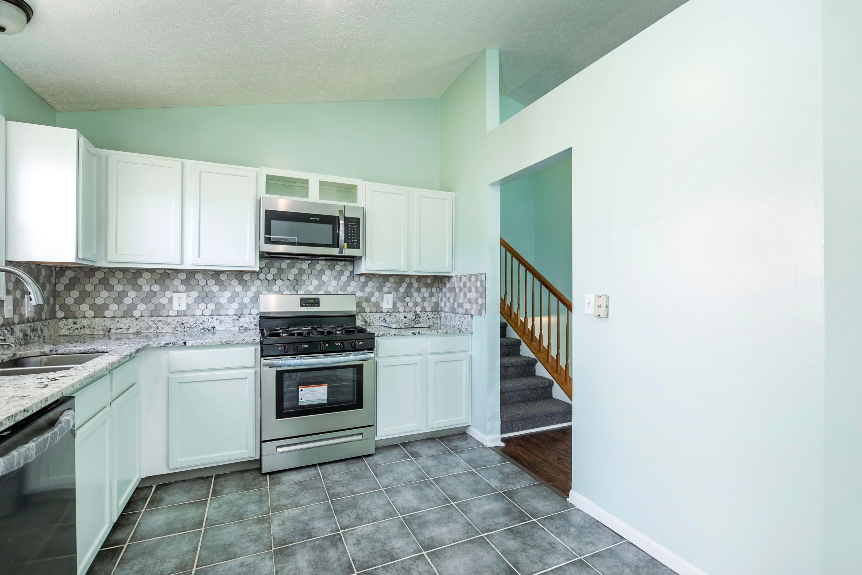 3011 Remington Ridge Road Columbus, OH 43232 - Photo 9 of 34 Gallery Image 9