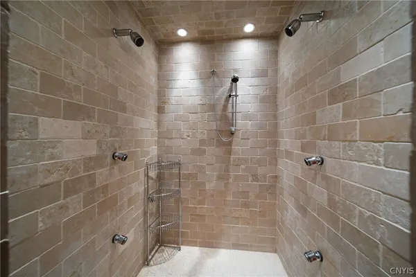 $12,950,000 | 15 Meadowood Lane, Chenango, NY 13901