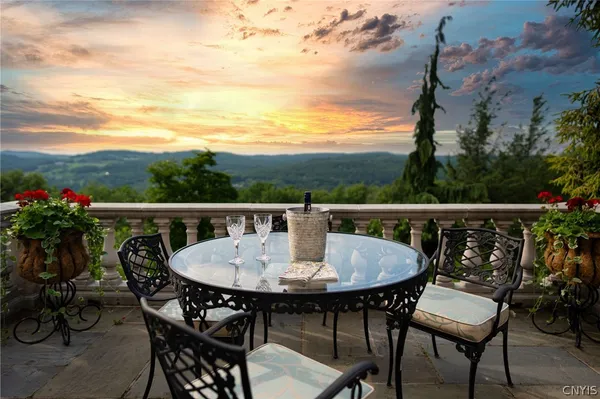 $12,950,000 | 15 Meadowood Lane, Chenango, NY 13901