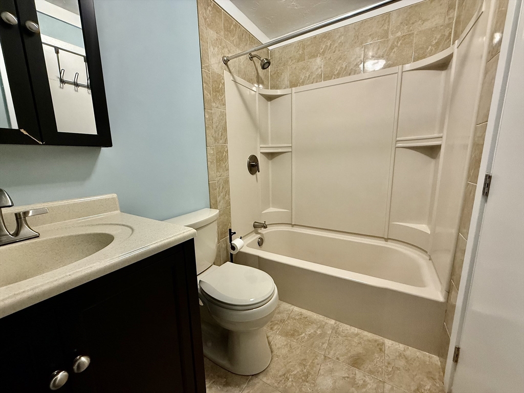 189 Littleton Road, Unit 19 Chelmsford, MA 01824 - Photo 18 of 31 Gallery Image 18
