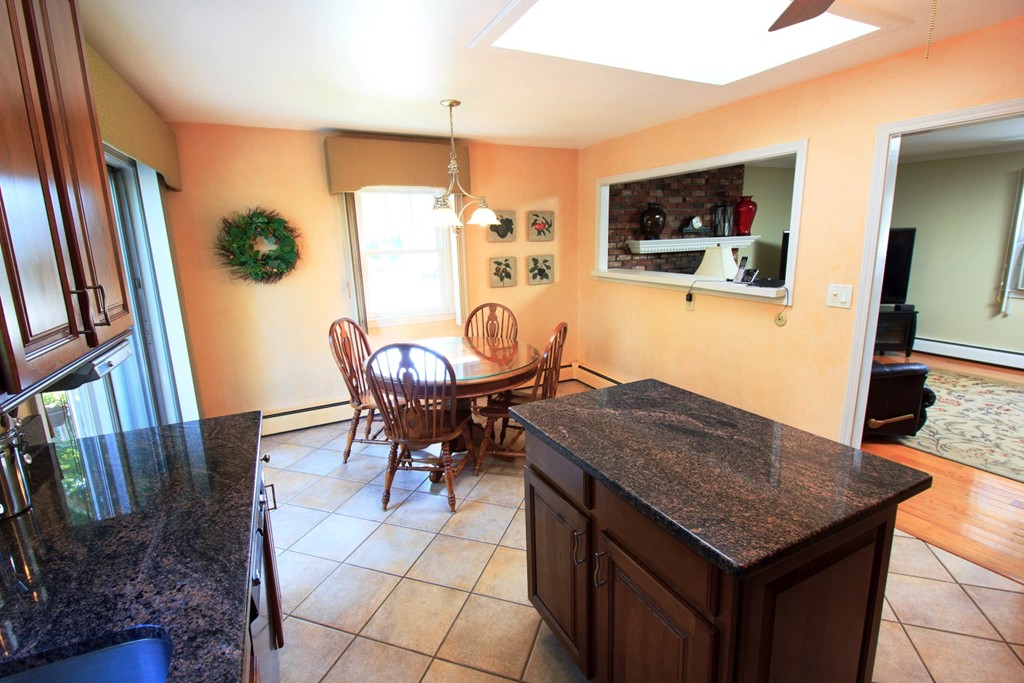 56 Sherbrook Road Dartmouth, MA 02747 - Photo 5 of 20