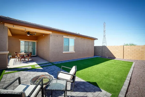 $2,200 | 11508 West Cumberland Drive, Youngtown, AZ 85363