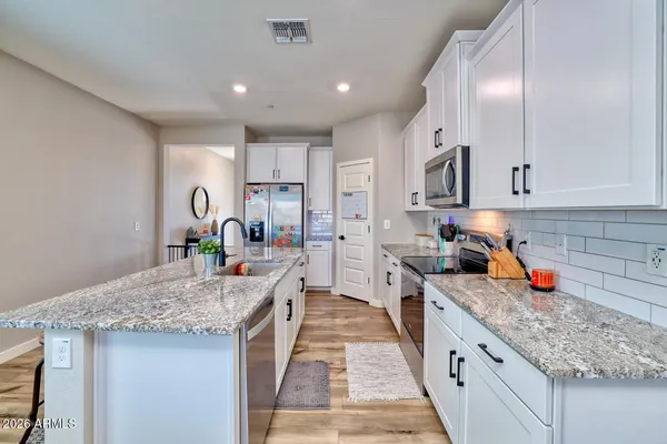 $2,550 | 11508 West Cumberland Drive, Youngtown, AZ 85363