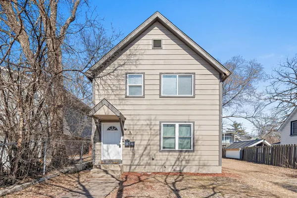 $299,900 | 9 West Acker Street, St. Paul, MN 55117