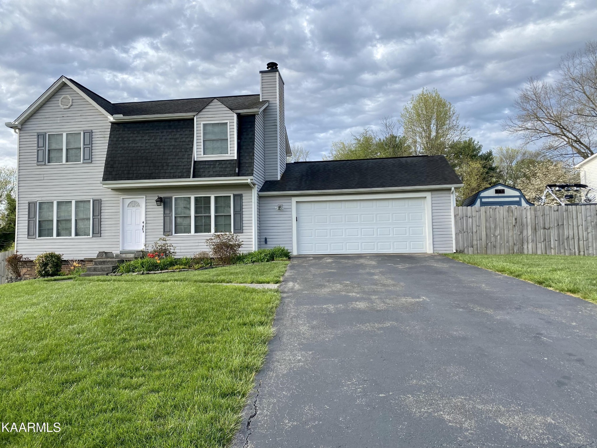 2433 Bishops Bridge Road Knoxville, TN 37922 - Photo 4 of 47 Gallery Image 4