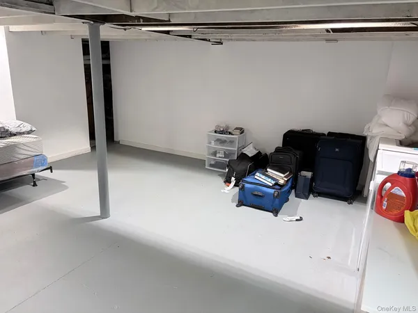 $6,500 | 309 Franklin Avenue, Hewlett, NY 11557