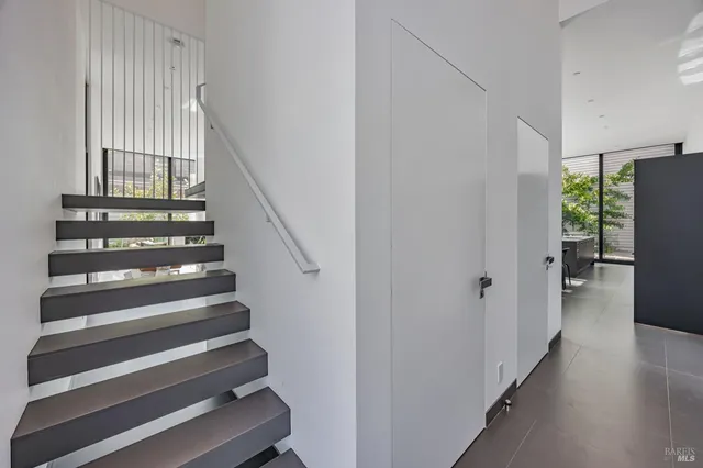 $20,000 | 212 Tucker Street, Healdsburg, CA 95448