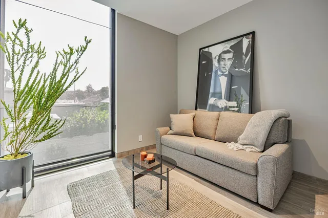 $20,000 | 212 Tucker Street, Healdsburg, CA 95448