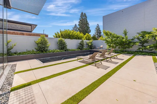 $20,000 | 212 Tucker Street, Healdsburg, CA 95448