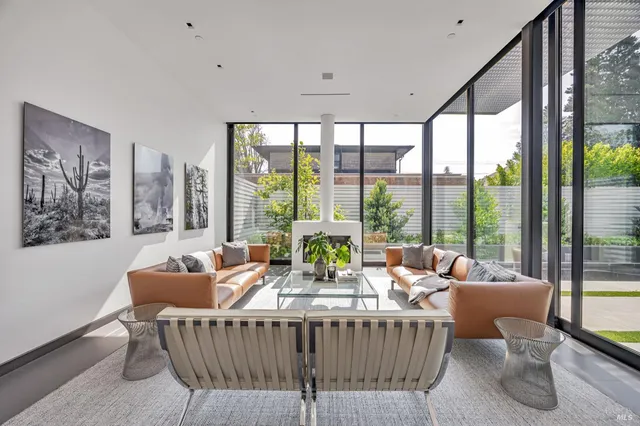 $20,000 | 212 Tucker Street, Healdsburg, CA 95448