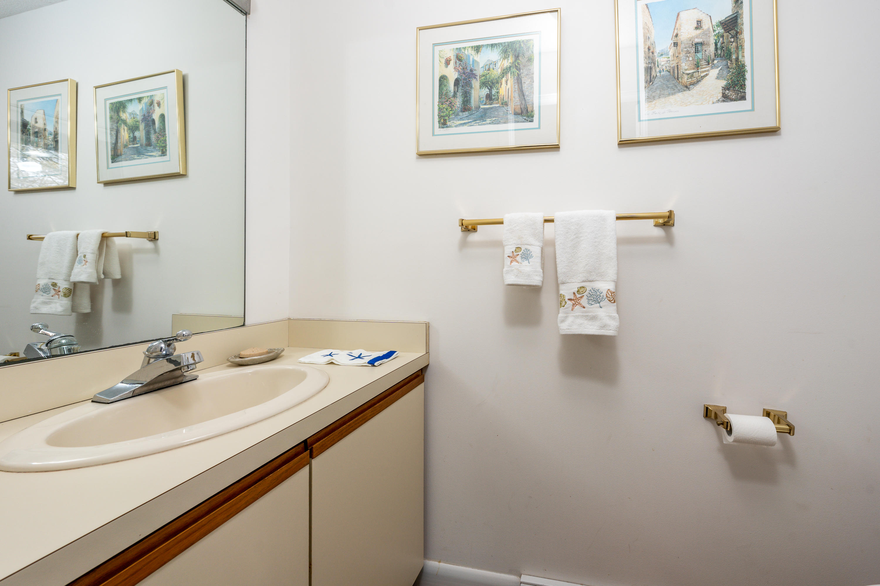 102 Shellback Way, Unit P 102 Mashpee, MA 02649 - Photo 13 of 29 Half Bathroom on 1st Floor