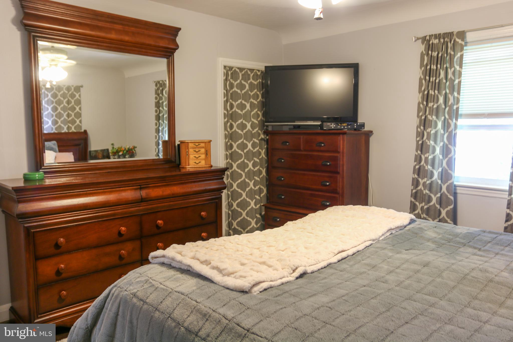 5517 Ashbourne Road Halethorpe, MD 21227 - Photo 13 of 38 Primary Bedroom