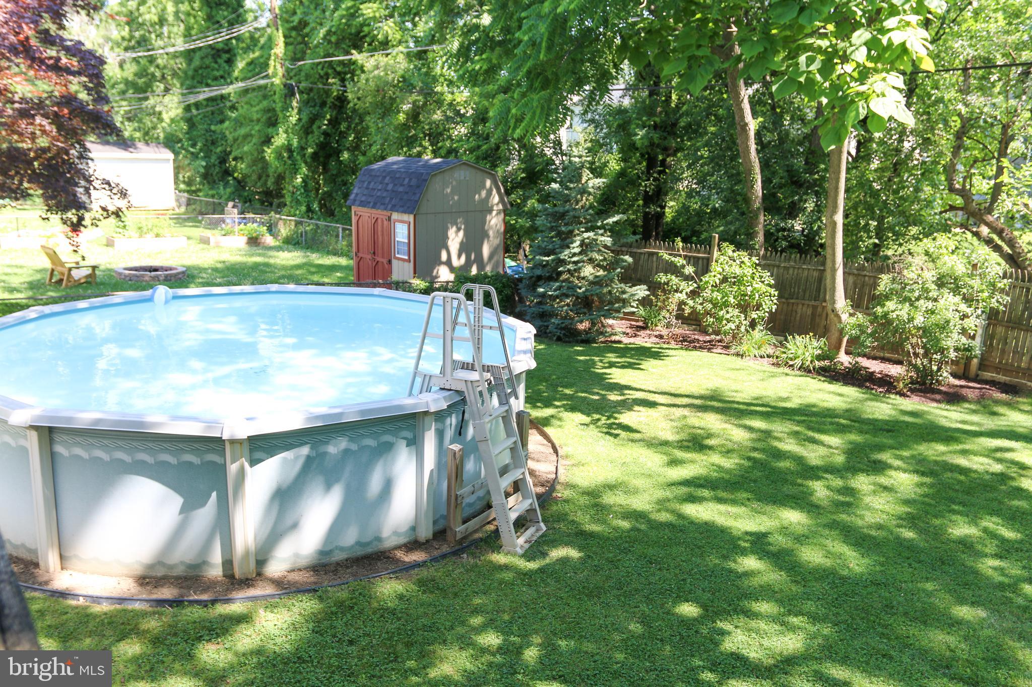 5517 Ashbourne Road Halethorpe, MD 21227 - Photo 31 of 38 Above ground pool