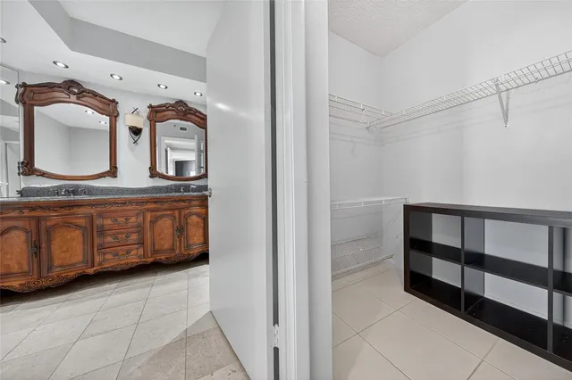 a view of a walk in closet