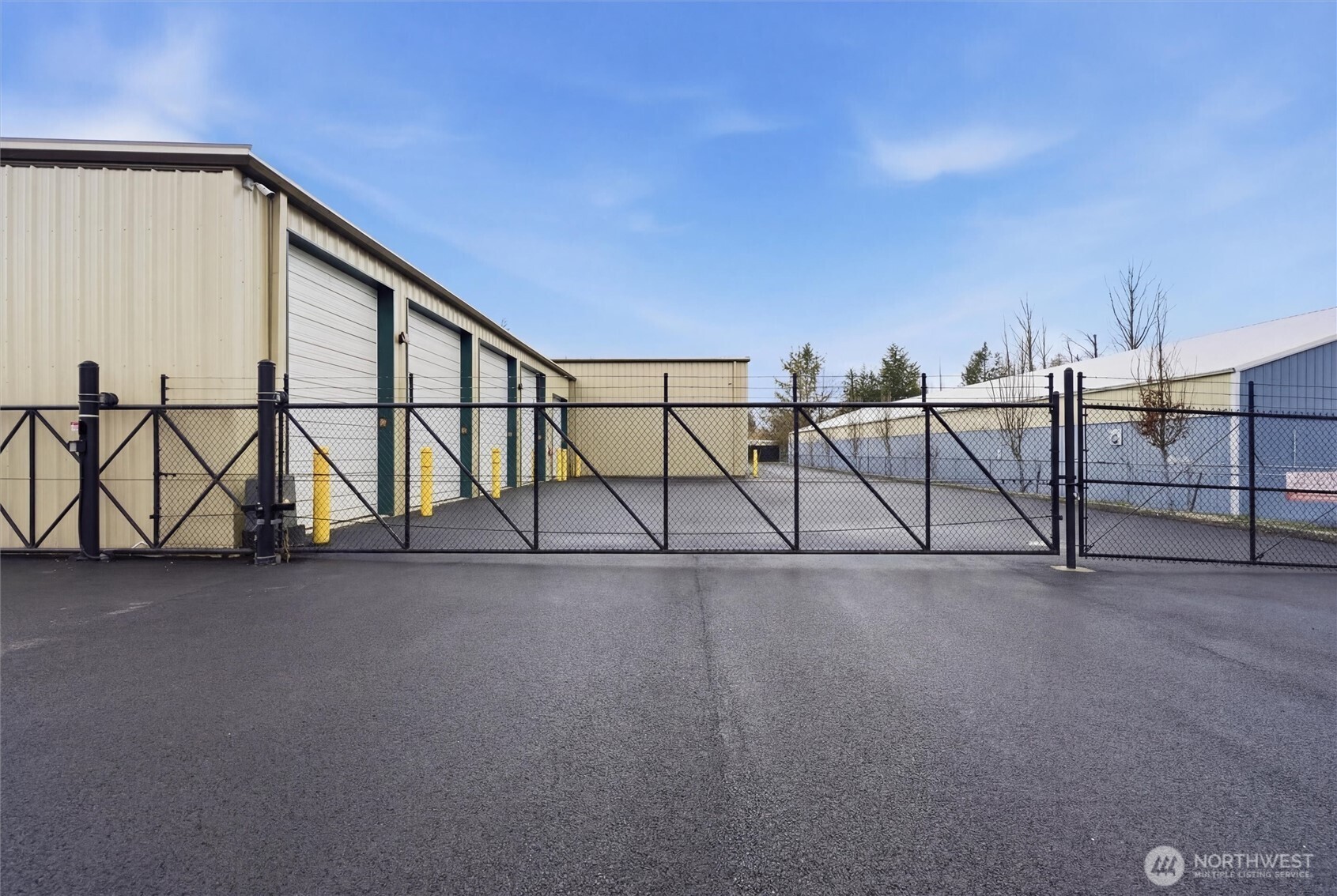 33723 Highway 2, Unit 1 Sultan, WA 98294 - Photo 8 of 17 a view of a car garage