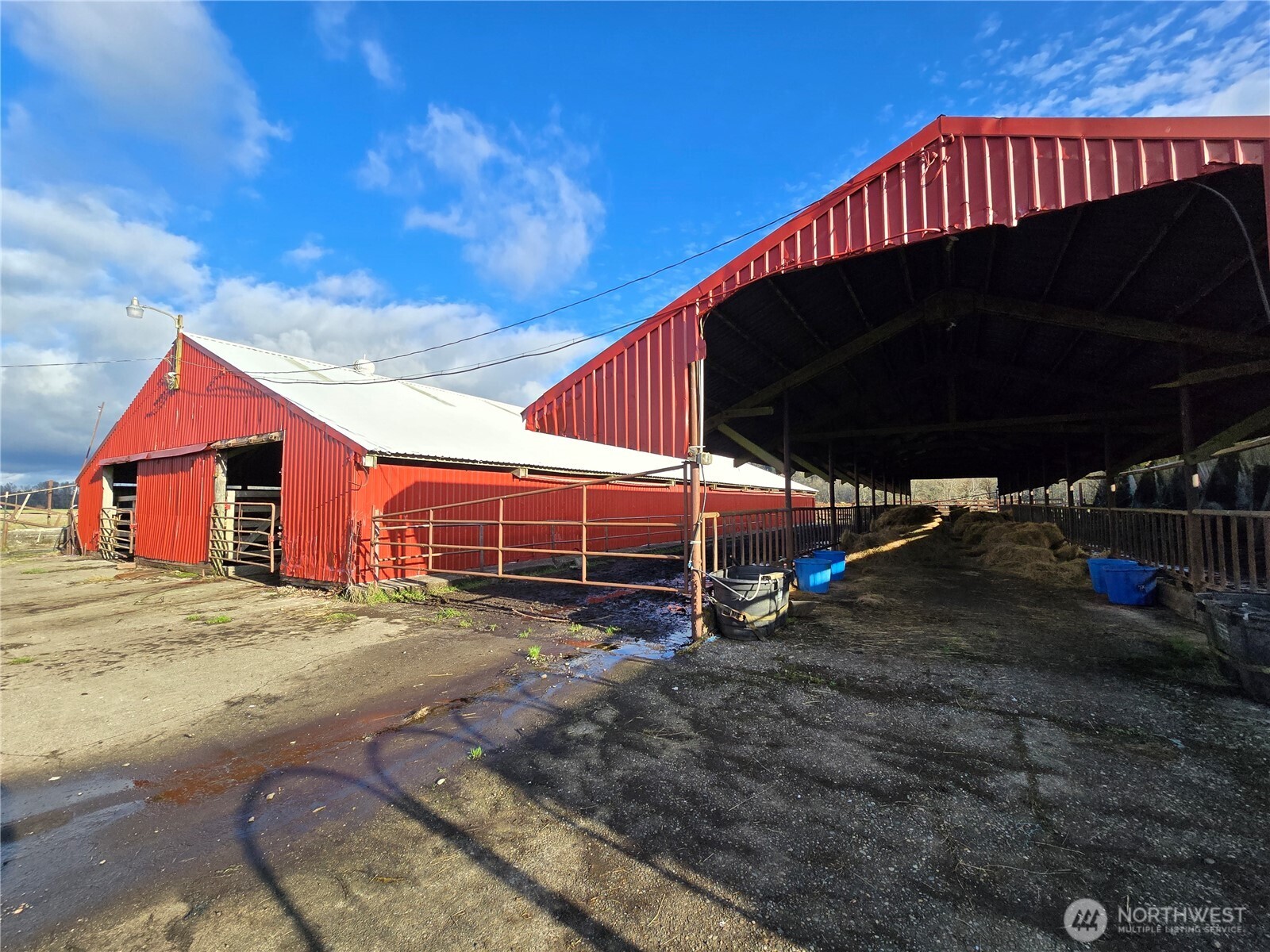 912 Middle Satsop Road Montesano, WA 98563 - Photo 10 of 36 a view of a backyard of the house