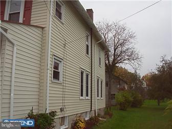 736 Philadelphia Avenue Reading, PA 19607 - Photo 3 of 6 Exterior Side