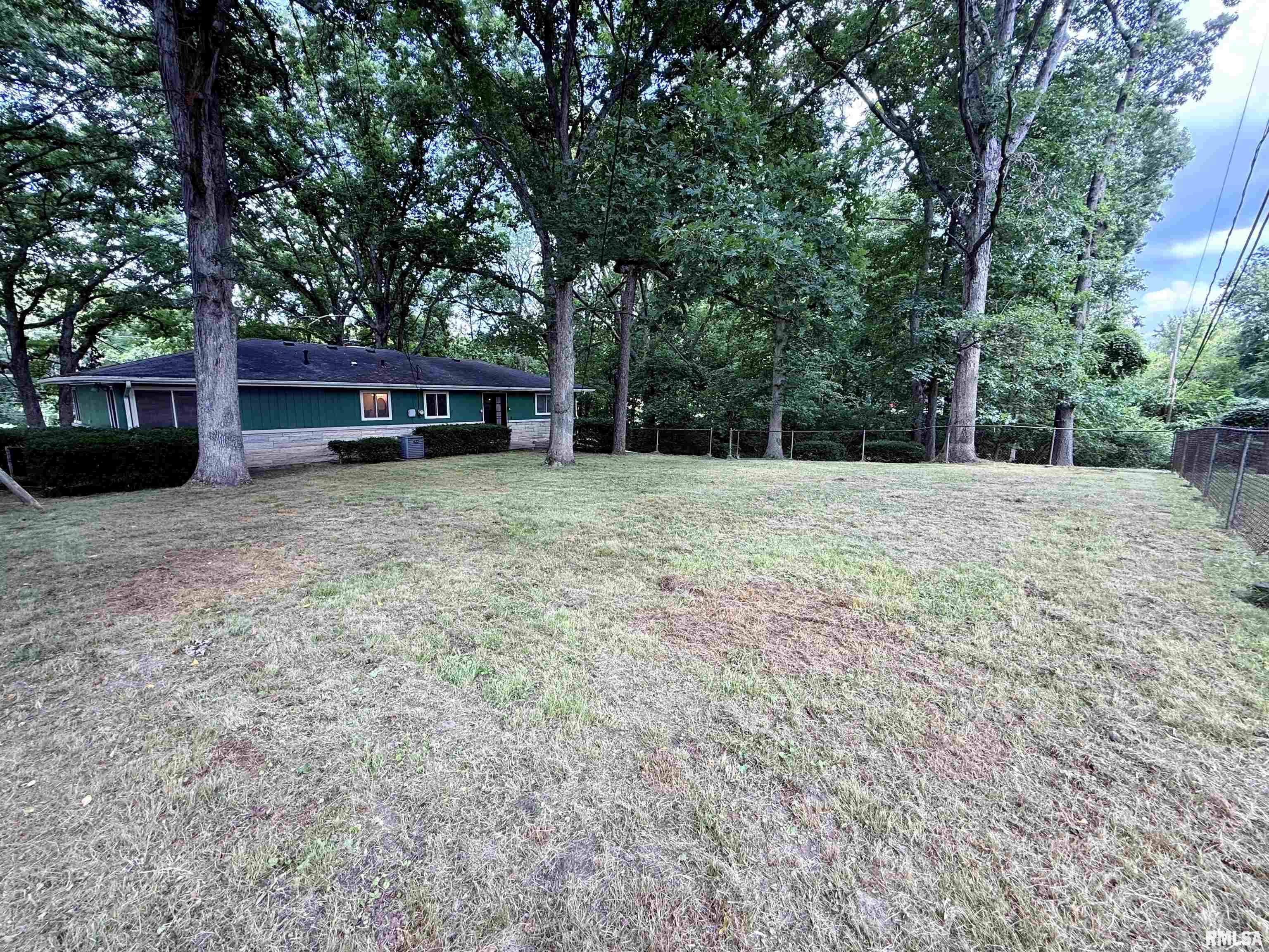 2625 East Lost Bridge Road Decatur, IL 62521 - Photo 49 of 50 Gallery Image 49