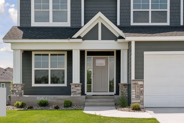 $800,000 | 4730 131st Avenue Northeast, Blaine, MN 55449