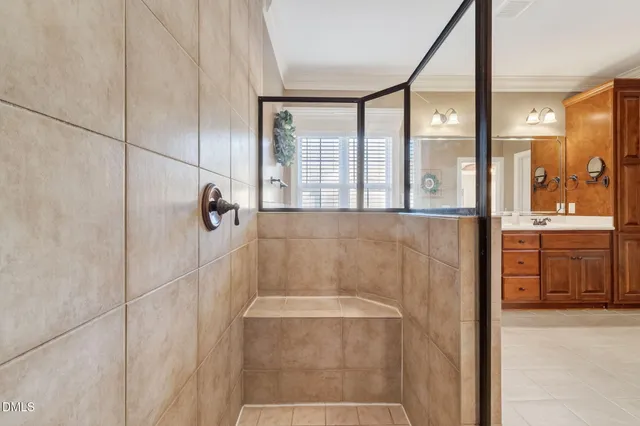 a view of workspace with windows