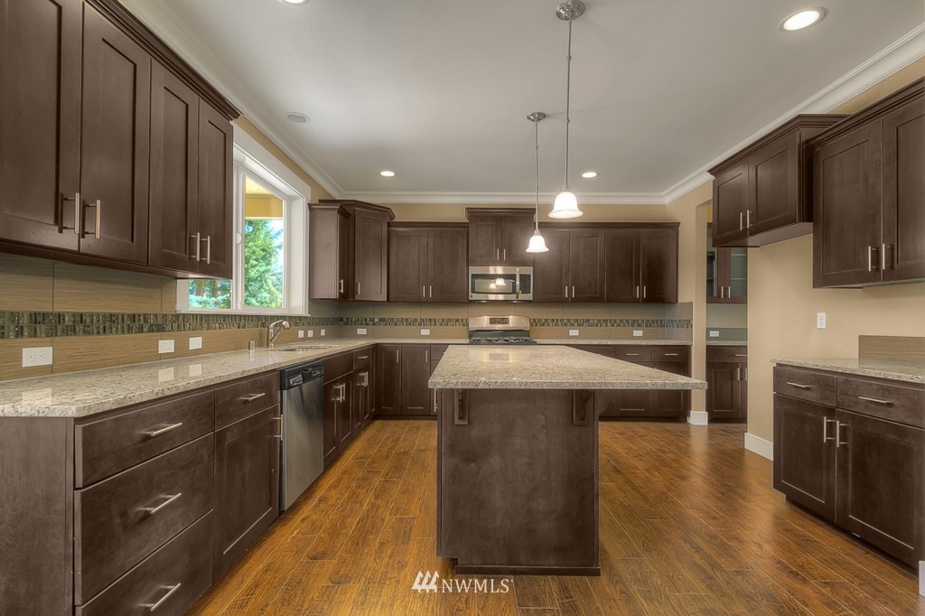 16404 Southeast 149th Street Renton, WA 98059 - Photo 8 of 21