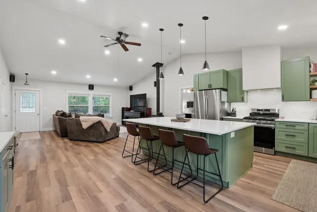 $625,000 | 36112 North Pike Road, Deer Park, WA 99006