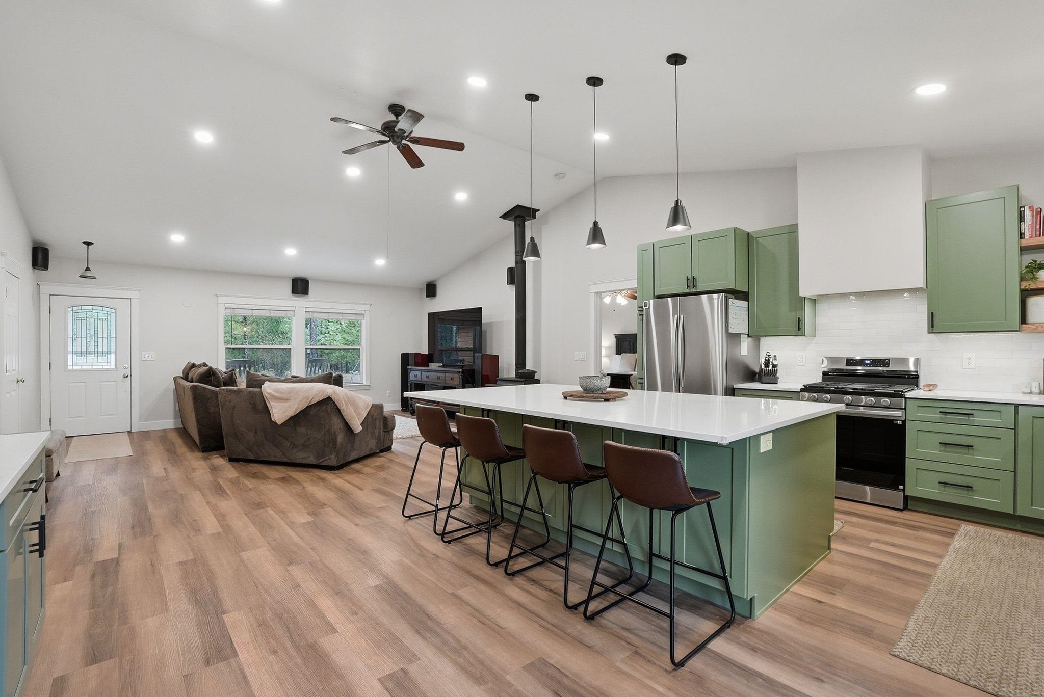 36112 North Pike Road Deer Park, WA 99006 - Photo 12 of 37