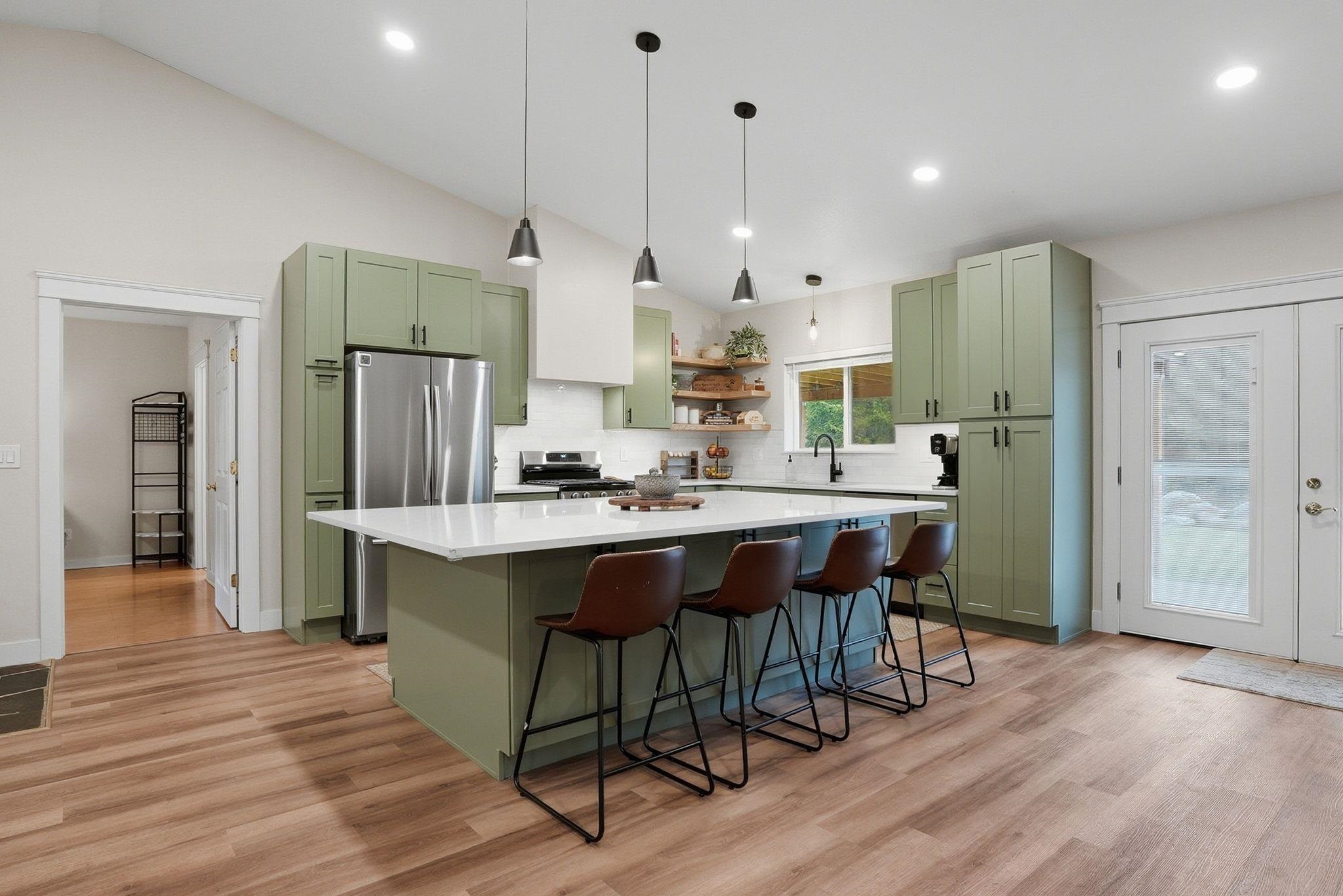 36112 North Pike Road Deer Park, WA 99006 - Photo 2 of 37