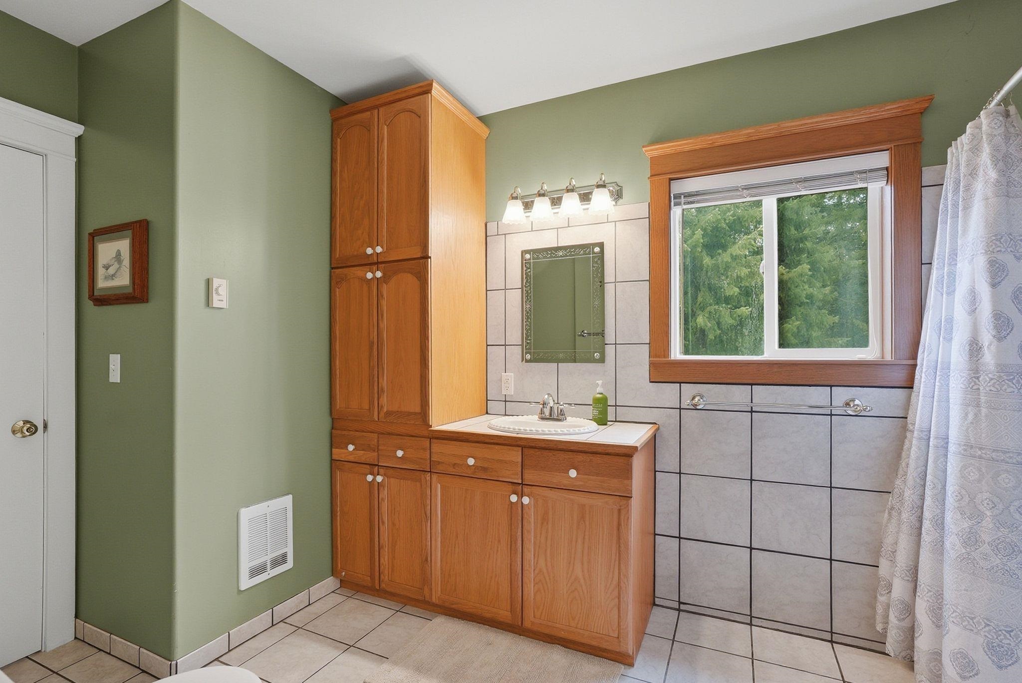 36112 North Pike Road Deer Park, WA 99006 - Photo 21 of 37