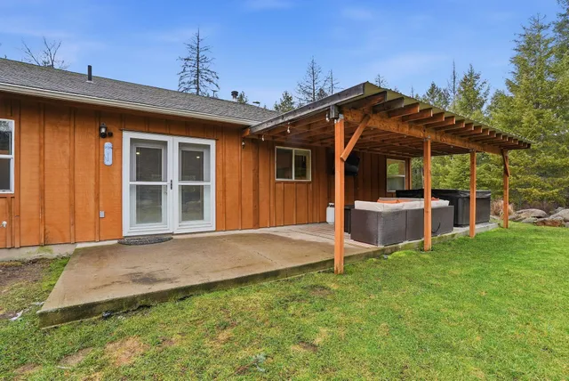$625,000 | 36112 North Pike Road, Deer Park, WA 99006