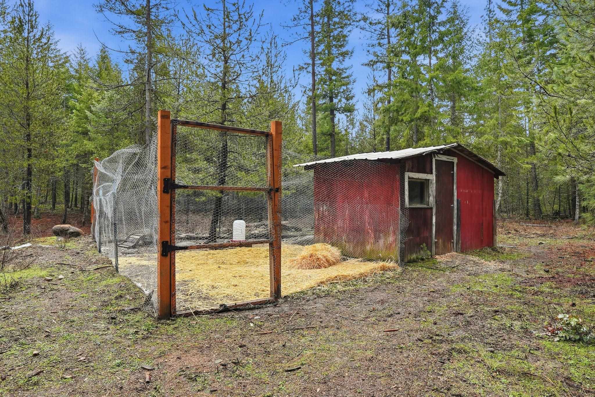 36112 North Pike Road Deer Park, WA 99006 - Photo 31 of 37