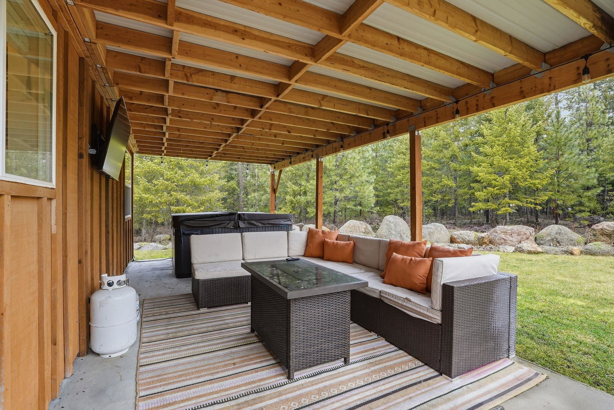 36112 North Pike Road Deer Park, WA 99006 - Photo 6 of 37