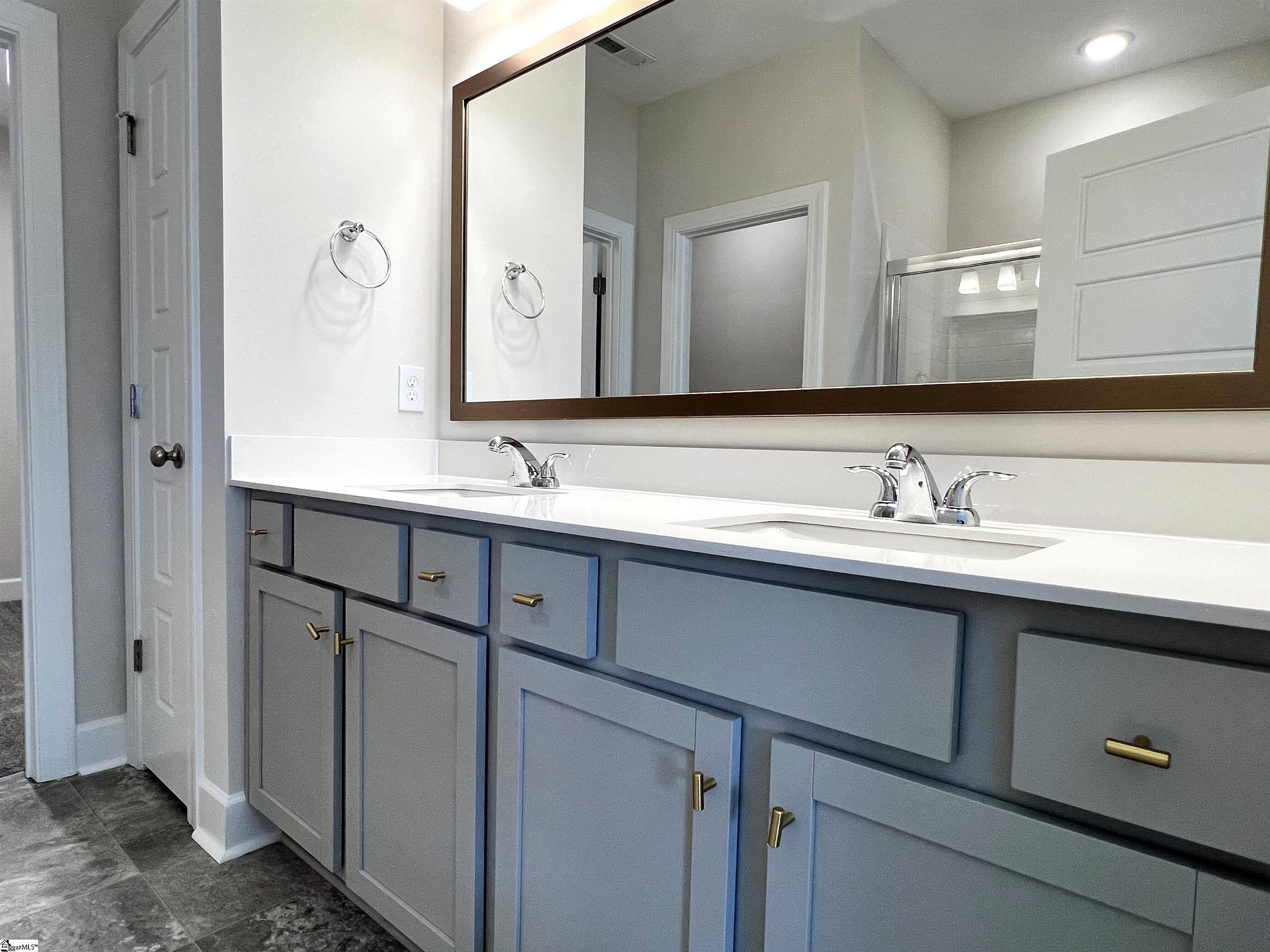 300 Hollenbeck Place Greenville, SC 29607 - Photo 11 of 20