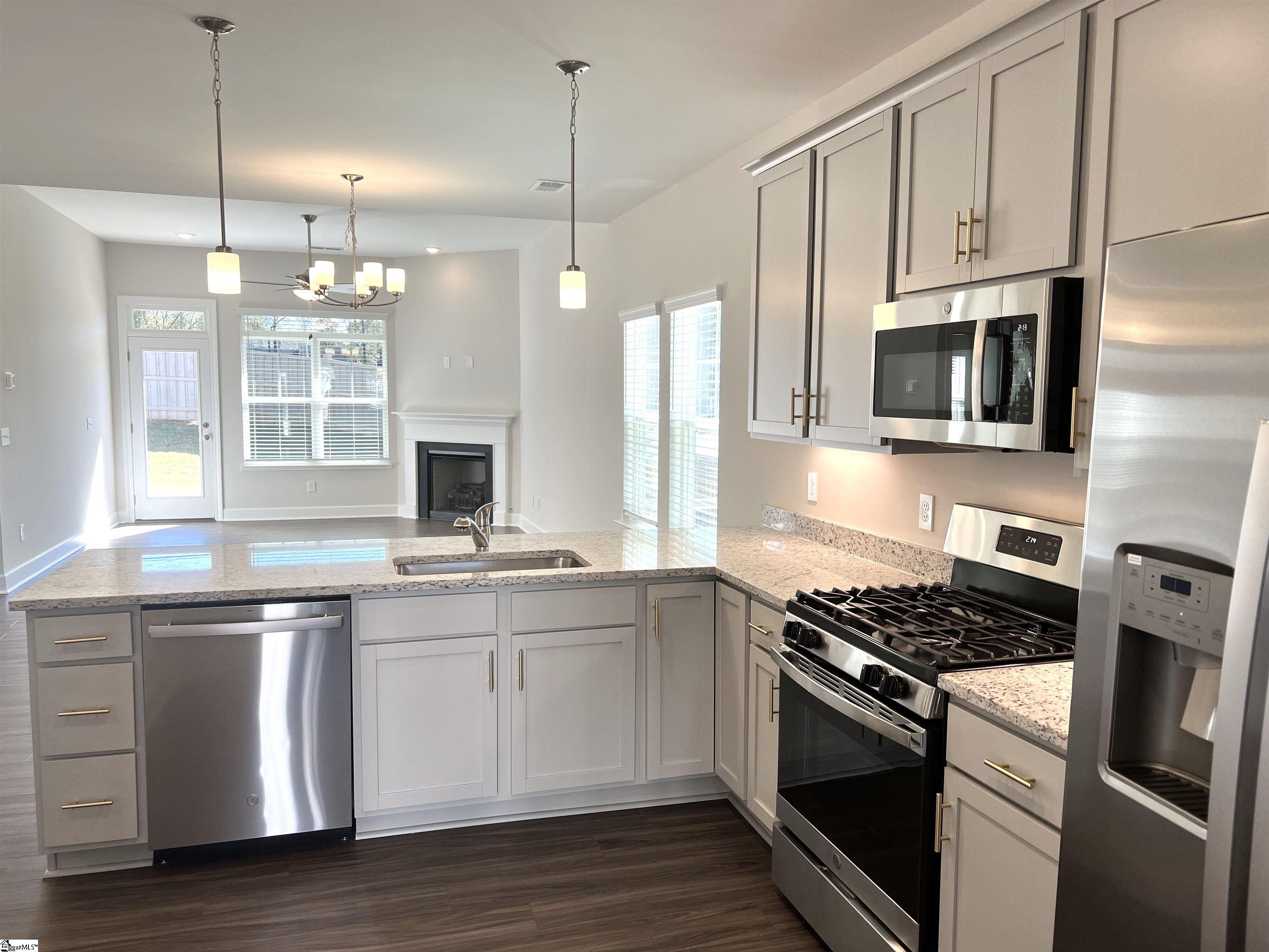 300 Hollenbeck Place Greenville, SC 29607 - Photo 17 of 20