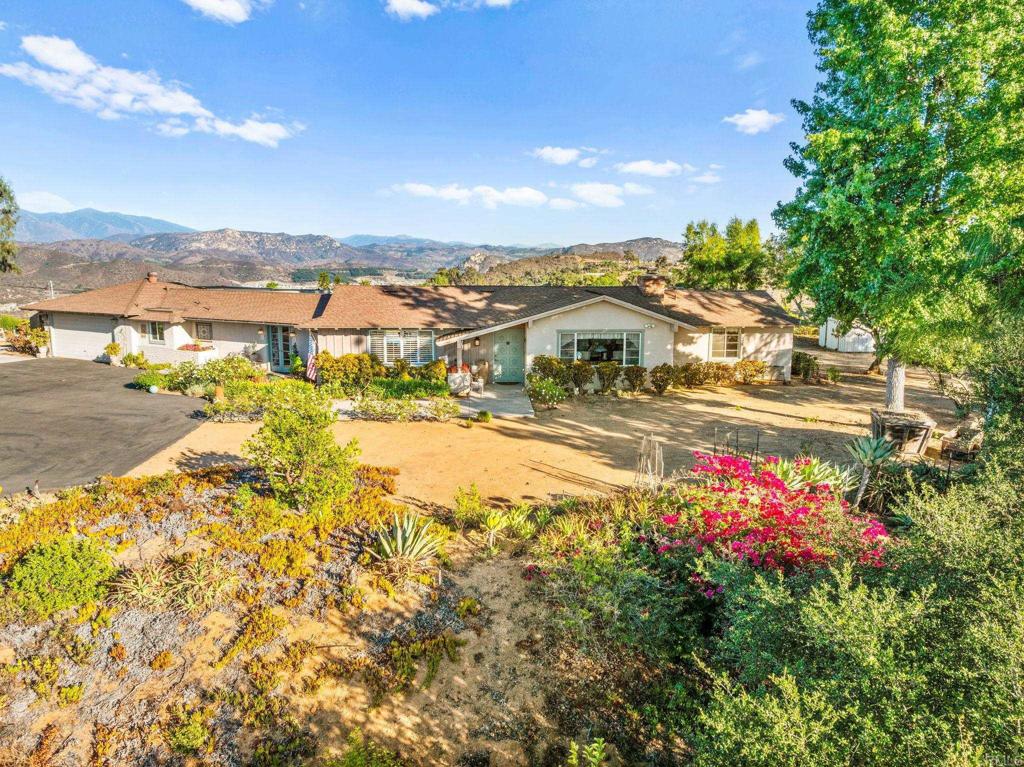 3730 Poppy Lane Fallbrook, CA 92028 - Photo 15 of 75