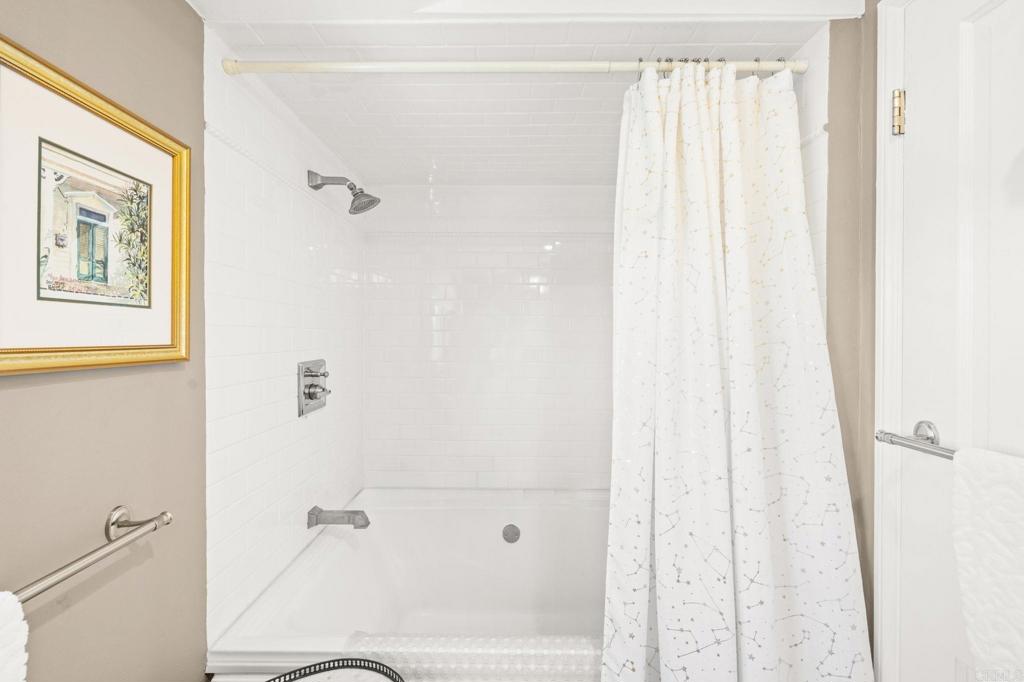 3730 Poppy Lane Fallbrook, CA 92028 - Photo 42 of 75 a bathroom with a shower