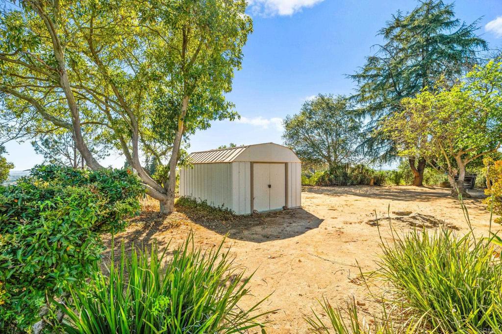 3730 Poppy Lane Fallbrook, CA 92028 - Photo 62 of 75 a view of a yard in front of the house