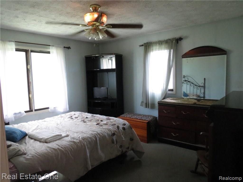 3121 Brewer Road Howell, MI 48855 - Photo 20 of 41 024.JPG