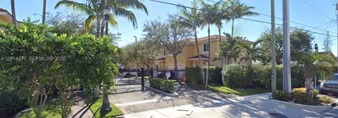 $2,695 | 324 Northeast 3rd Street, Unit D, Hallandale Beach, FL 33009