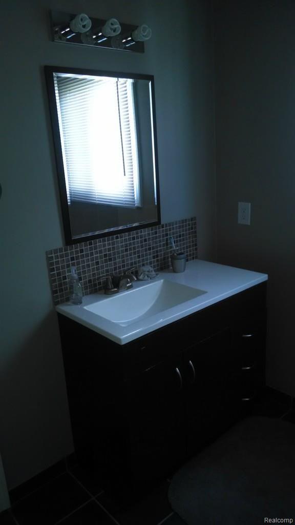 3079 Chicago Road Warren, MI 48092 - Photo 37 of 39 IMG_20140503_164213659.jpg
