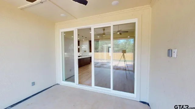 $464,900 | 19329 Aida Drive, Flint, TX 75762