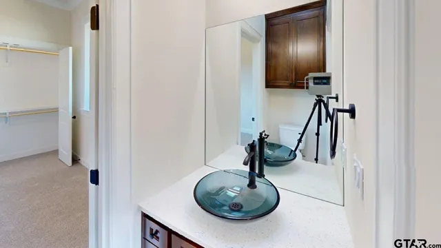 $464,900 | 19329 Aida Drive, Flint, TX 75762