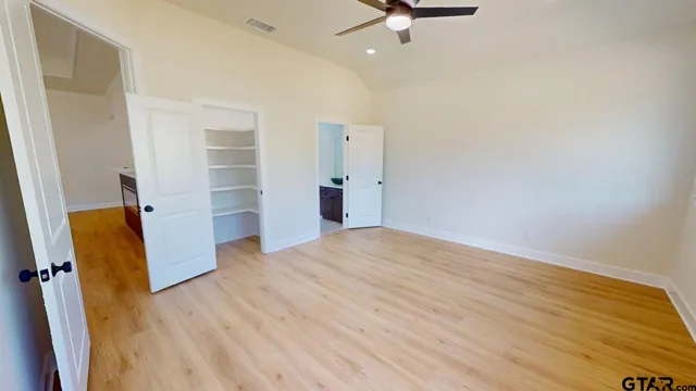 $464,900 | 19329 Aida Drive, Flint, TX 75762