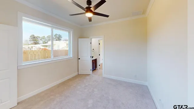 $464,900 | 19329 Aida Drive, Flint, TX 75762