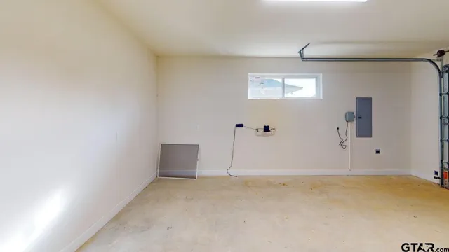 $464,900 | 19329 Aida Drive, Flint, TX 75762