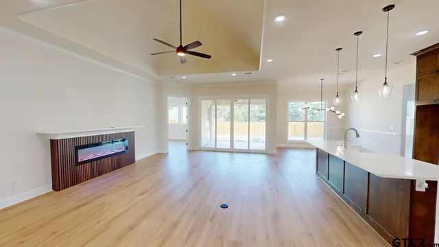 $464,900 | 19329 Aida Drive, Flint, TX 75762