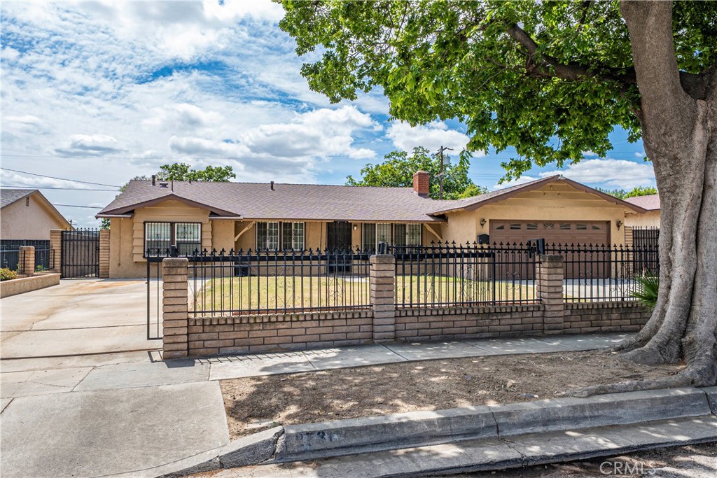 2731 West Victoria Street Rialto, CA 92376 - Photo 3 of 42