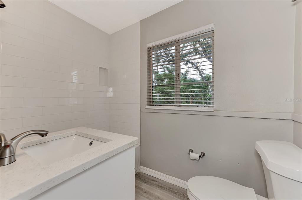 1891 Prospect Street Sarasota, FL 34239 - Photo 11 of 35