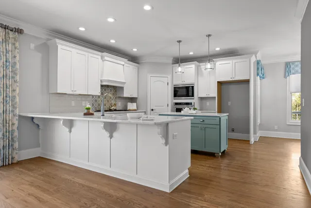 $845,000 | 9361 Crystal Brook Drive, Apison, TN 37302